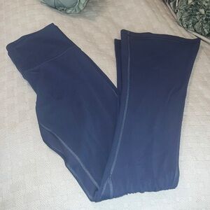 NWOT lululemon Align™ High-Rise Mini-Flared Pant
28” Regular 8